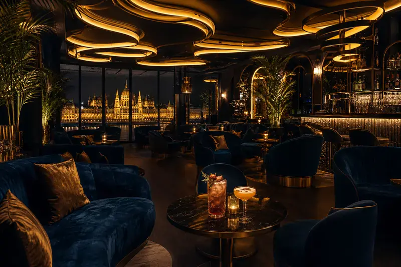 Cocktail bar